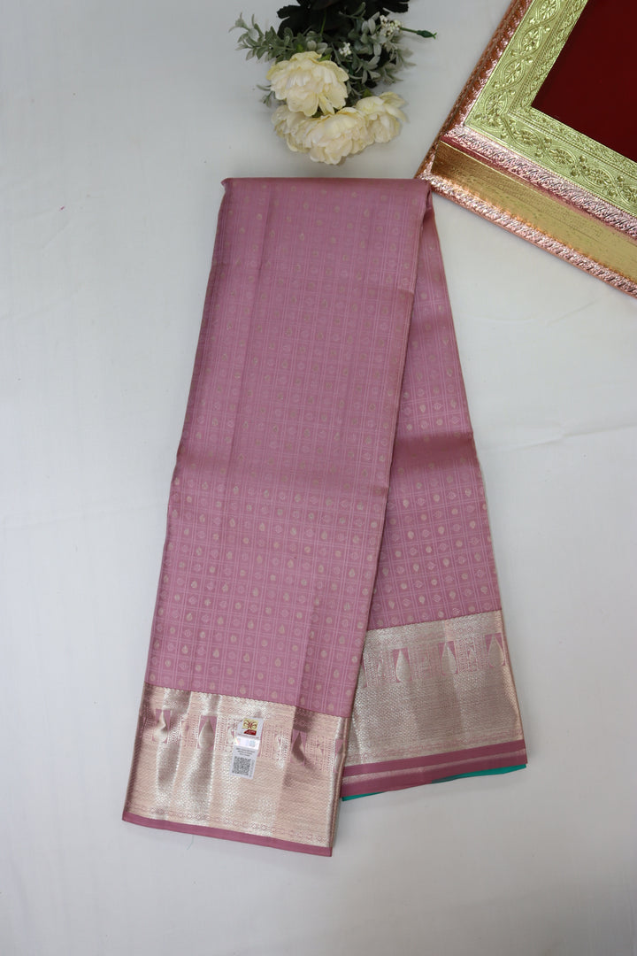 Exquisite Peach Pure Kanjipuram Saree