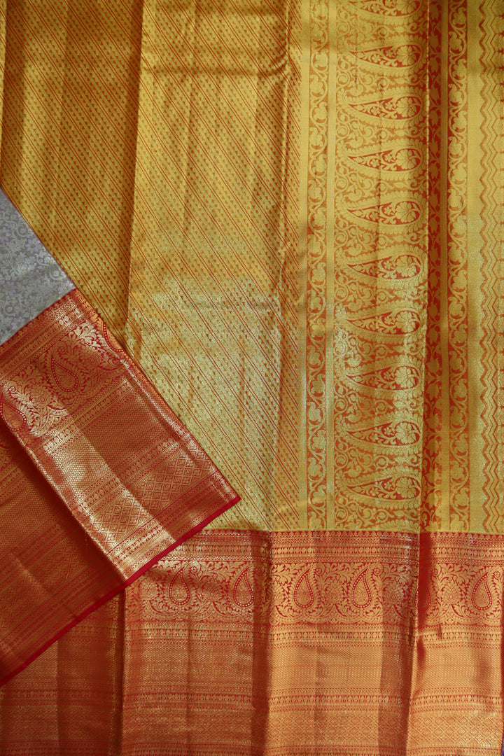 Fashionable Silver Kanjipuram Saree