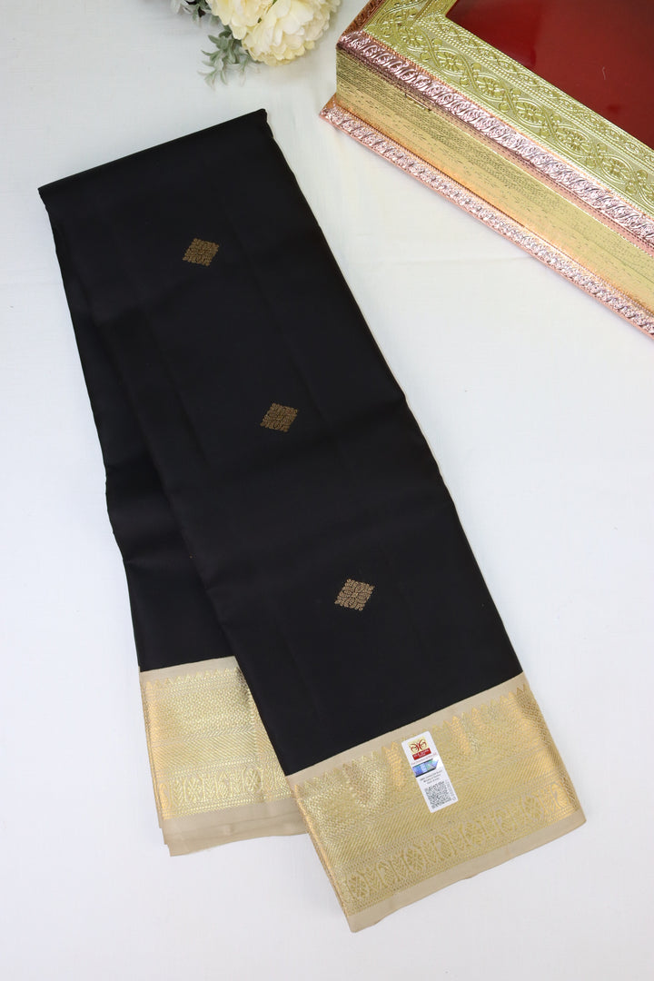 Opulent Black Pure Kanjipuram Saree