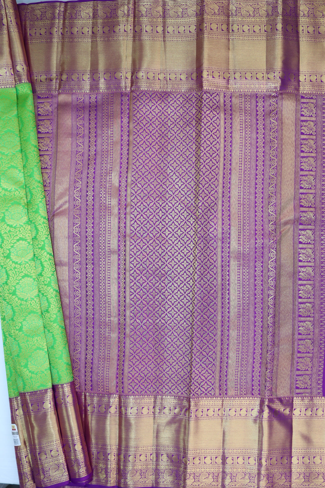 Mesmerizing Green Pure Kanjipuram Saree