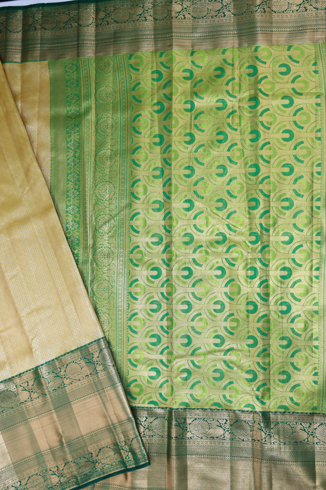 Stunning Cream Kanjipuram Saree