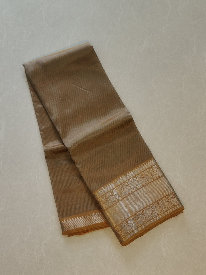 Traditional Sapota Mangalagiri Pattu Saree