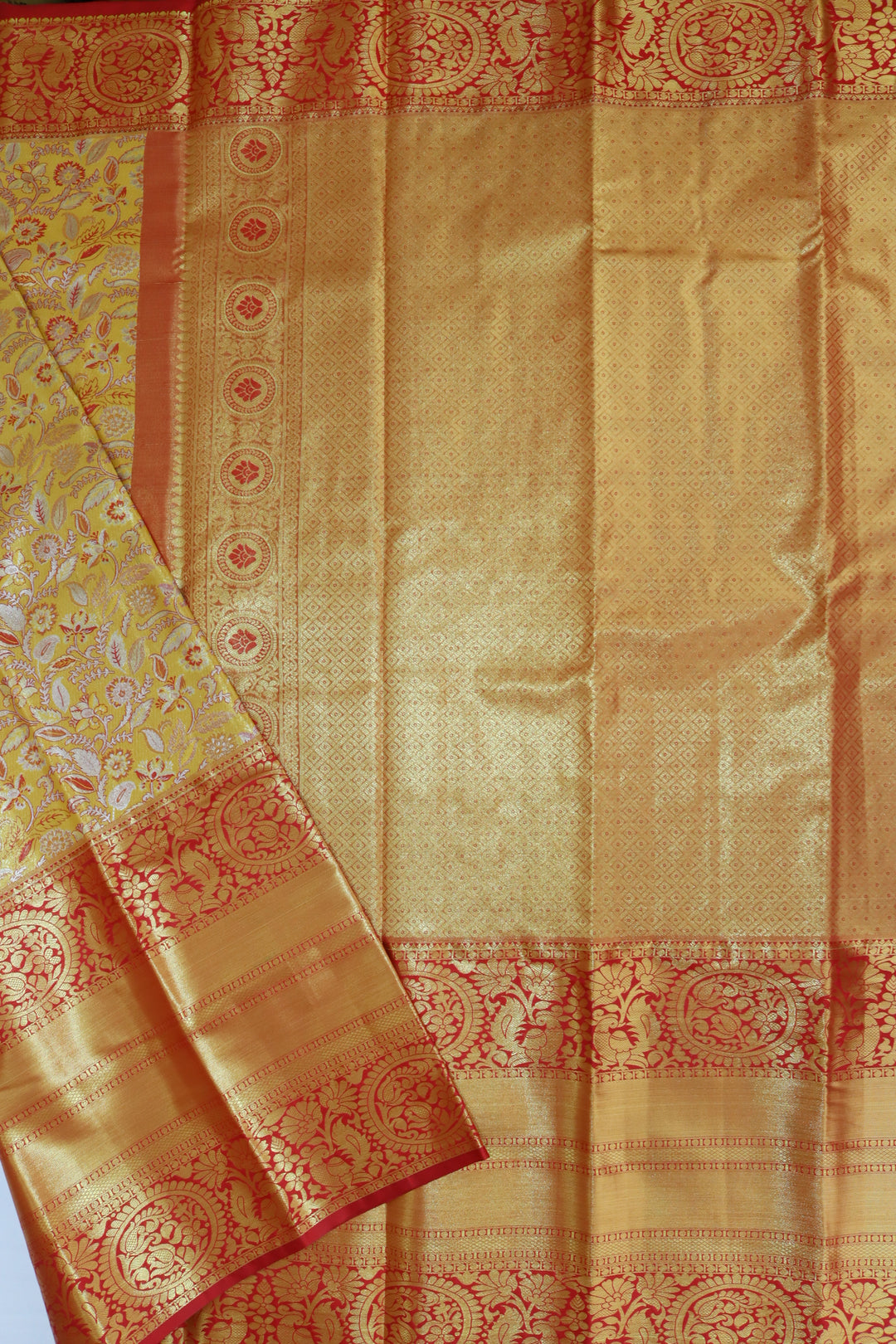 Divine Yellow Kanjipuram Saree