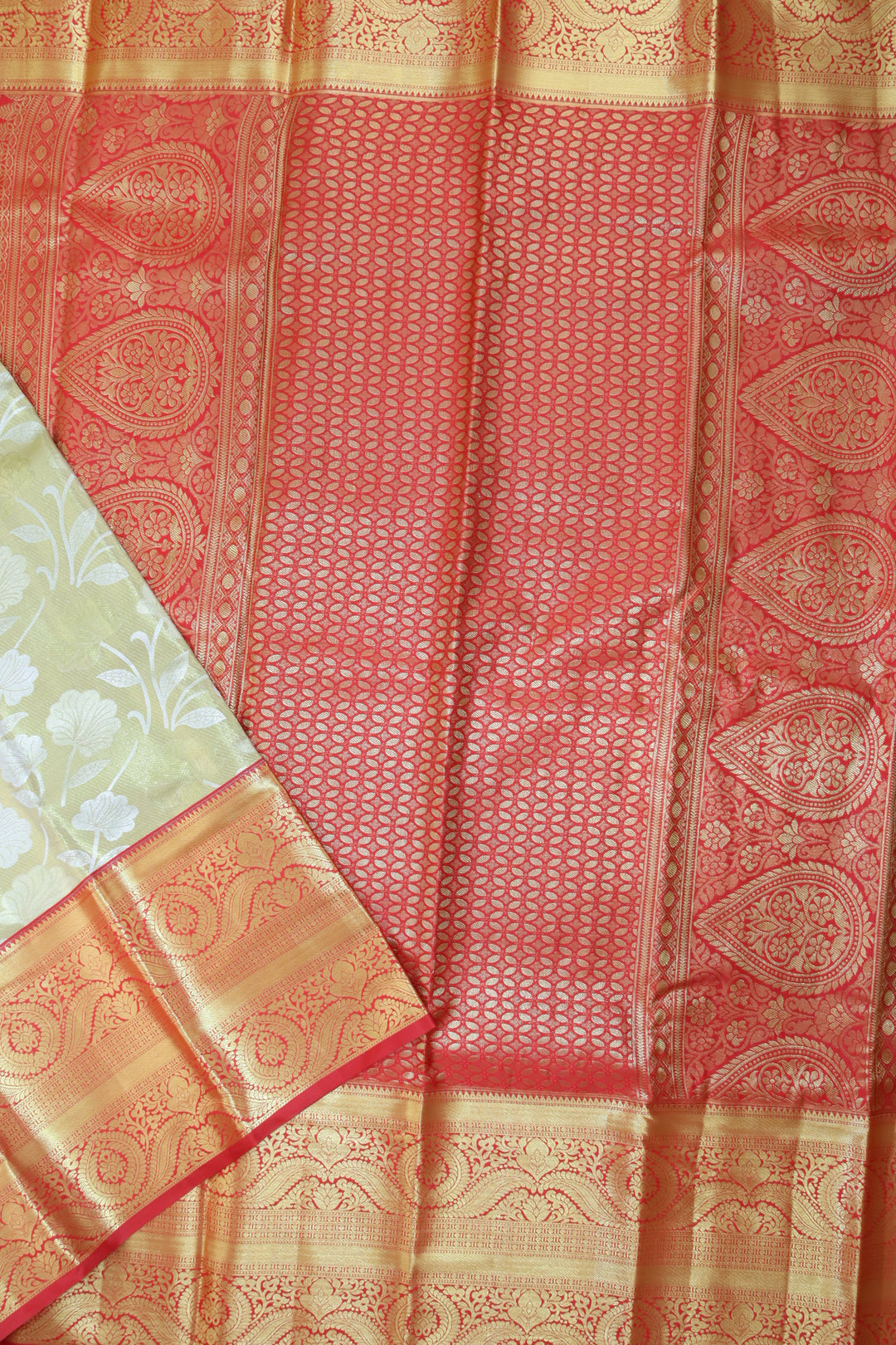 Opulent Cream Kanjipuram Saree