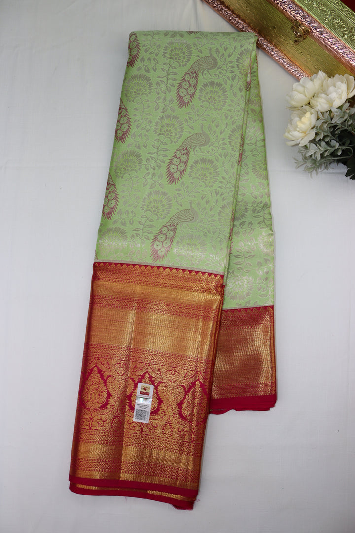 Mesmerizing Green Pure Kanjipuram Saree