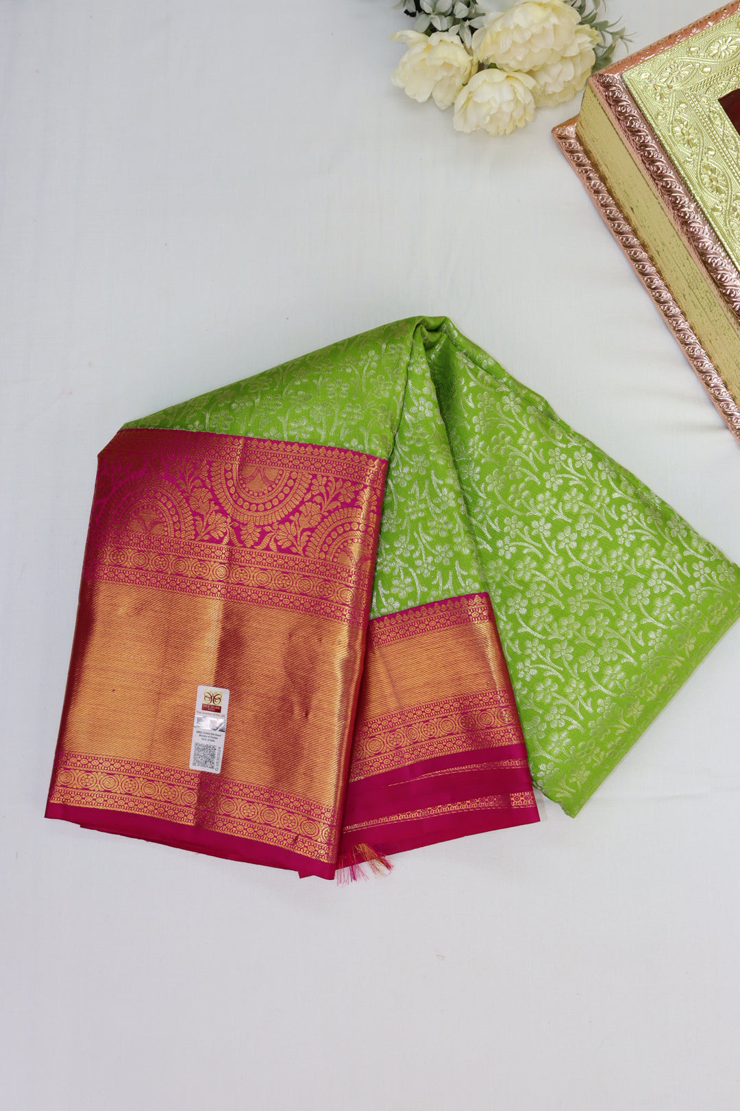 Enchanting Parrot Green Pure Kanjipuram Saree