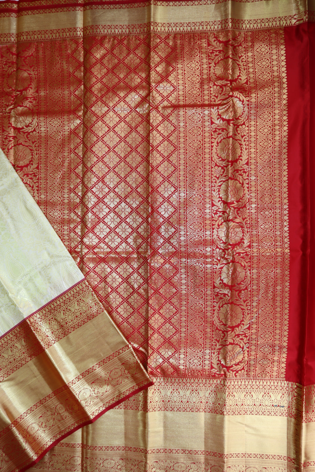 Trendy Cream Kanjipuram Saree