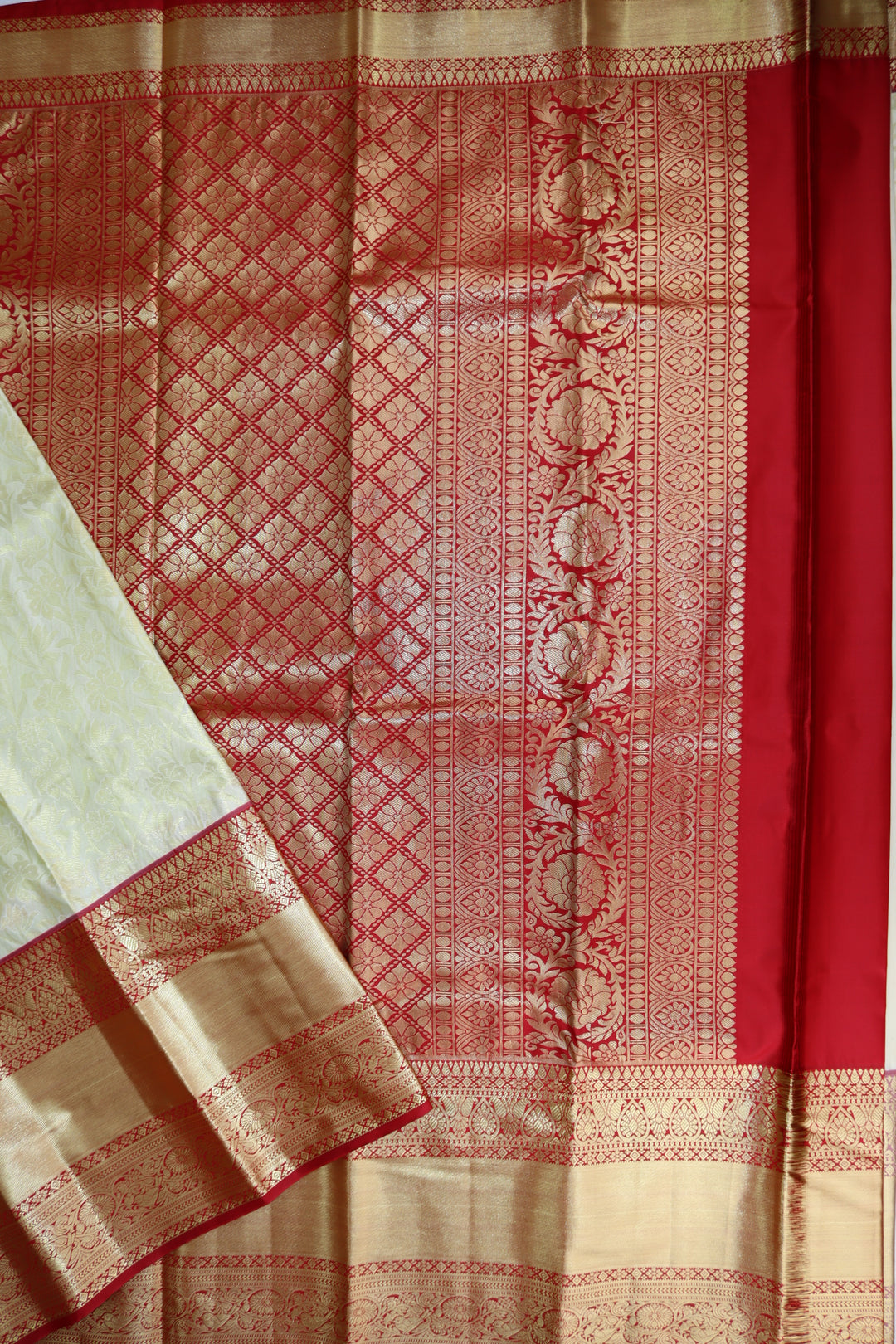 Elegant Cream Kanjipuram Saree