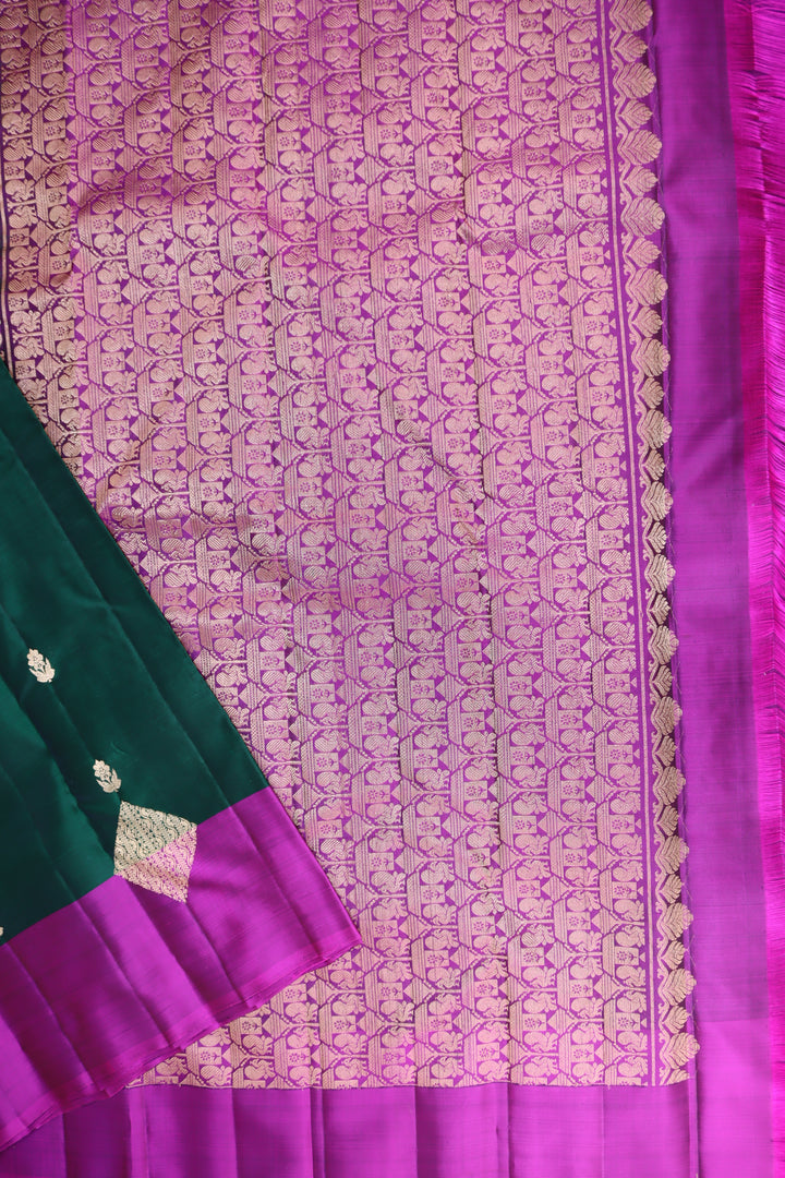 Elagant Dark Green Kanjipuram Saree