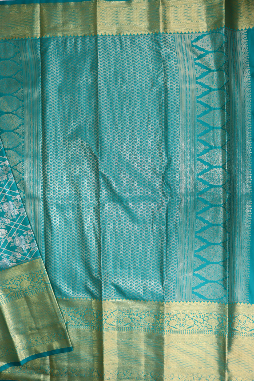 Luxurious Green Kanjipuram Saree