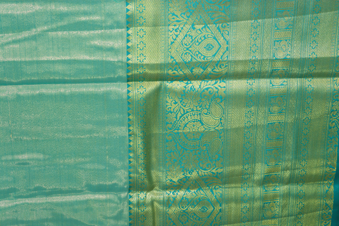 Mesmerizing Coral Pink Kanjipuram Saree