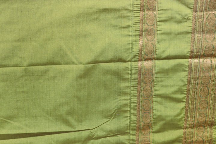 Captivating Salmon Kanjipuram Saree