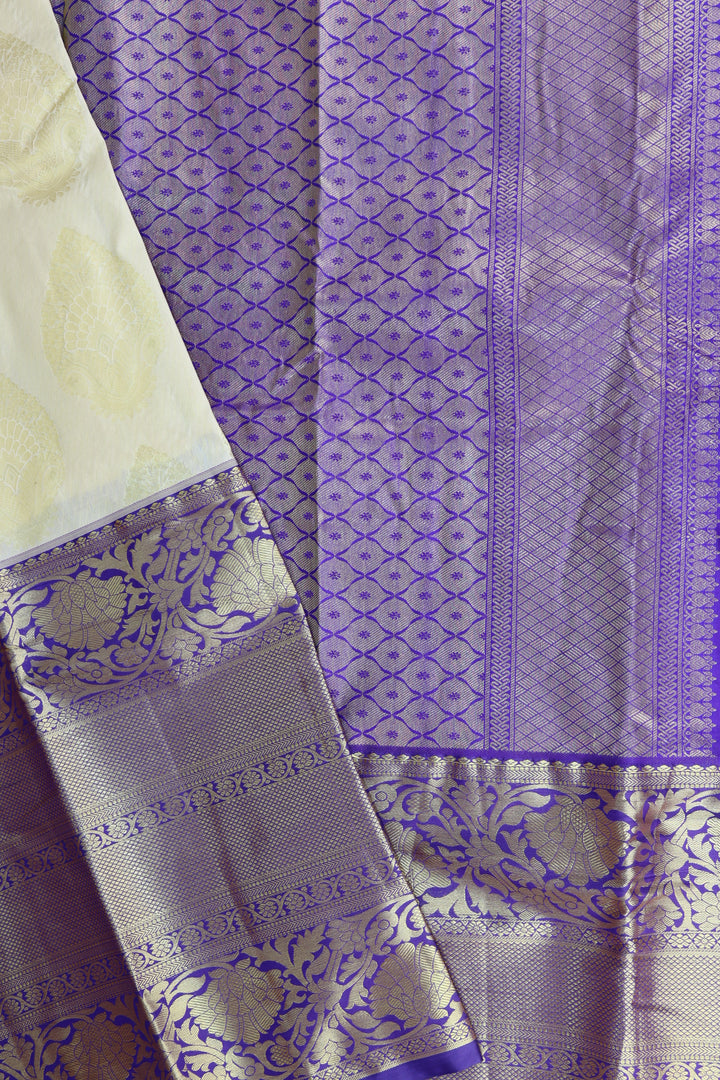 Amazing Cream Kanjipuram Saree