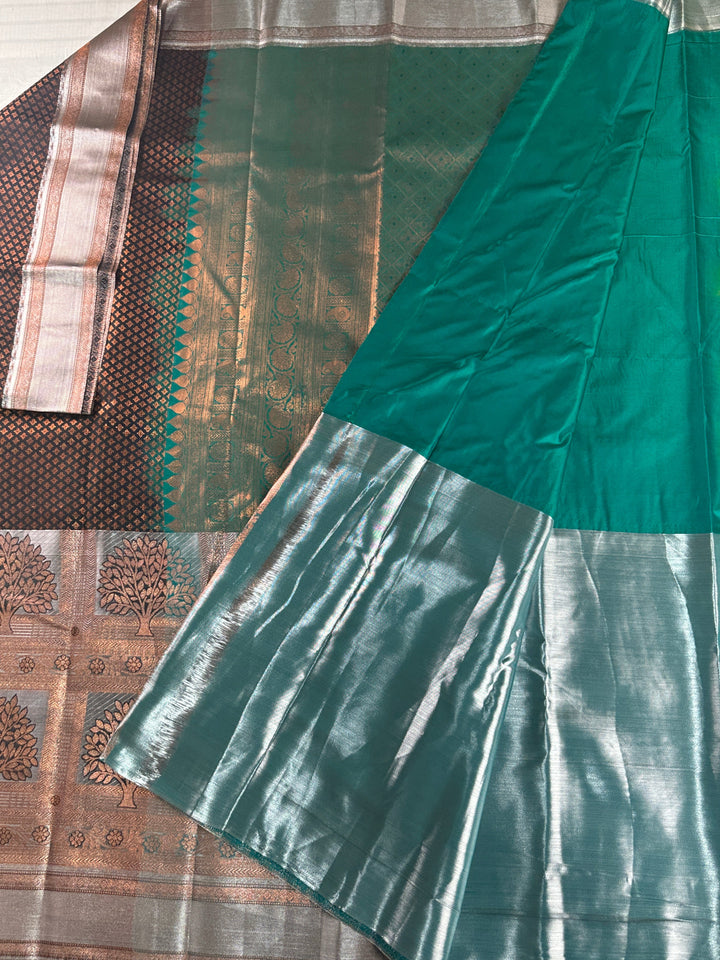 Exotic Black Kanjipuram Silk Saree