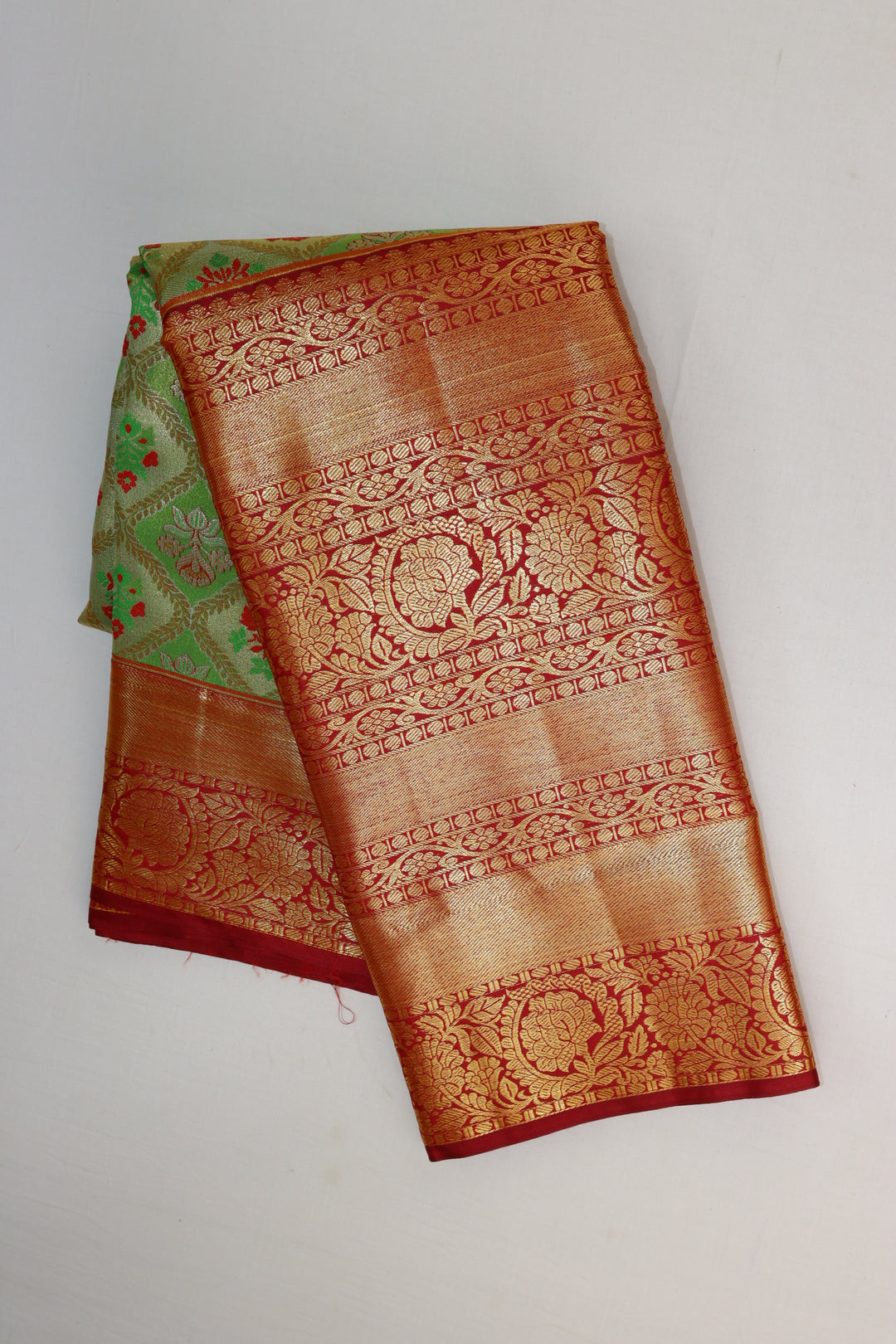 Lavish Green Kanjipuram Saree